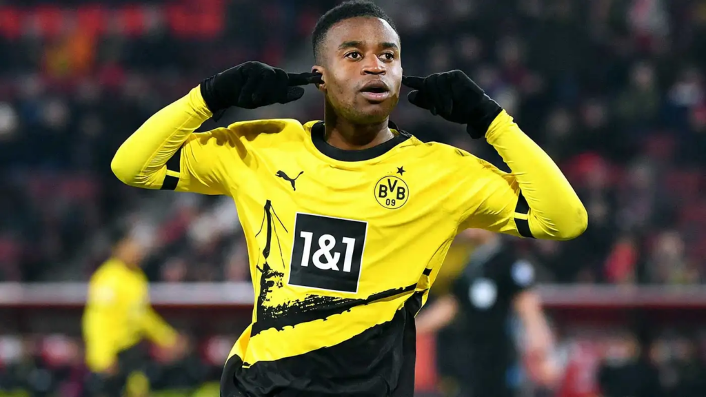 Youssoufa Moukoko Wiki / Bio