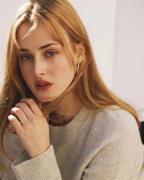 Anna Van Patten Wiki / Bio